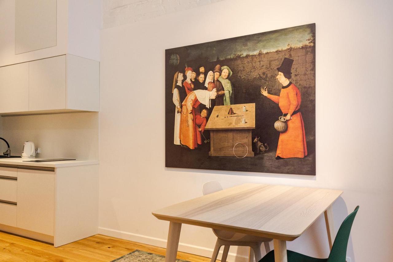 Apartament Z Upadkiem Ikara / Apartment With The Fall Of Icarus Lodz  Luaran gambar